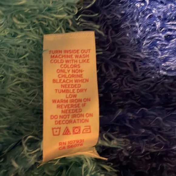 Justice striped super soft short sleeve  blue “V” neck sweater girl’s size 16 - Picture 10 of 10